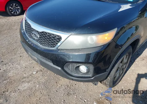 2011 Kia Sorento Lx from USA, damaged, VIN 5XYKTCA15BG054271